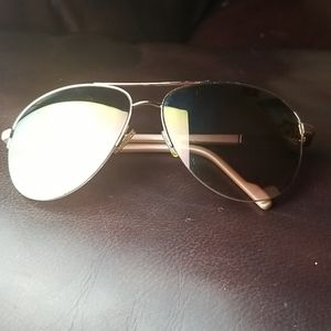 Rose Gold Aviator Sunglasses